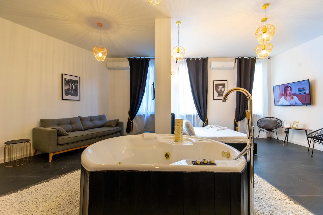 Muni Boutique Flat By Babylon Stay Napoli Ngoại thất bức ảnh